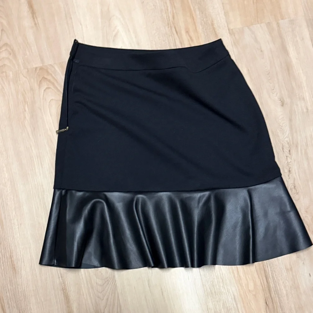 Michael Kors Black Mini Skirt with Leather-Style Hem - Picture 6 of 6